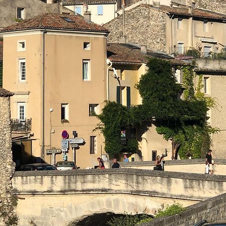 La Maison Du Pont Romain Vaison-la-Romaine Exterior foto